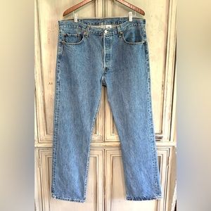 Levi's 501 Button Fly Jeans Tag 38x31 Actual 36x30